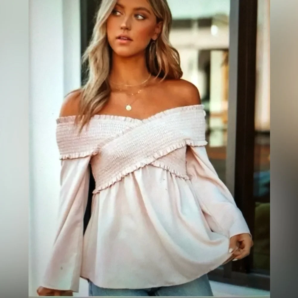 Flawless Smocked Stretch Off the Shoulder NWT 3/4 Sleeve Top size S - Picture 6 of 7